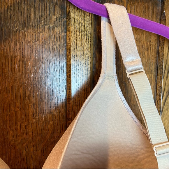 Cacique lightly lined full coverage 42 DD - Picture 2 of 6